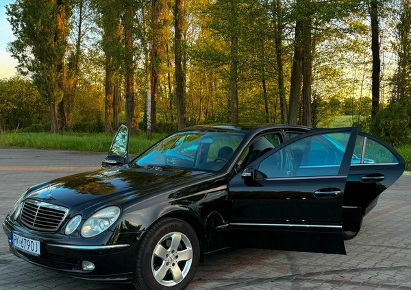 Mercedes-Benz Klasa E cena 27500 przebieg: 334480, rok produkcji 2004 z Łabiszyn małe 137